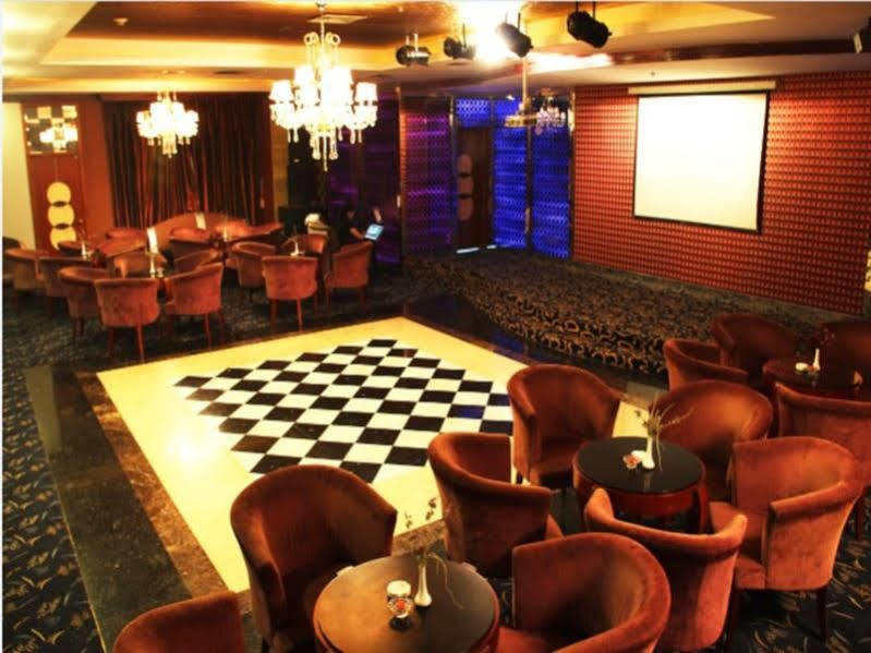 Ya'an Moonstar Hotel מראה חיצוני תמונה