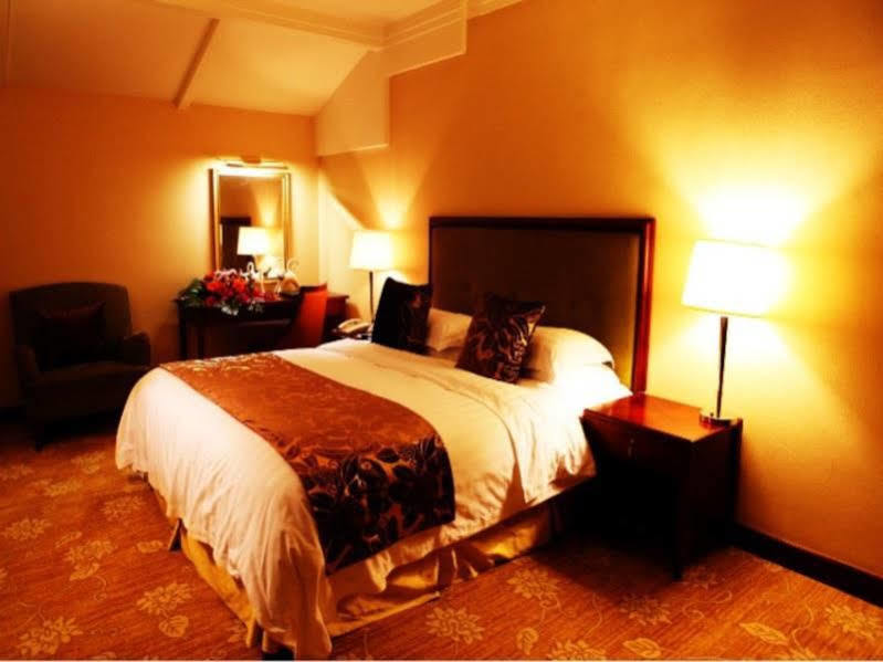 Ya'an Moonstar Hotel מראה חיצוני תמונה